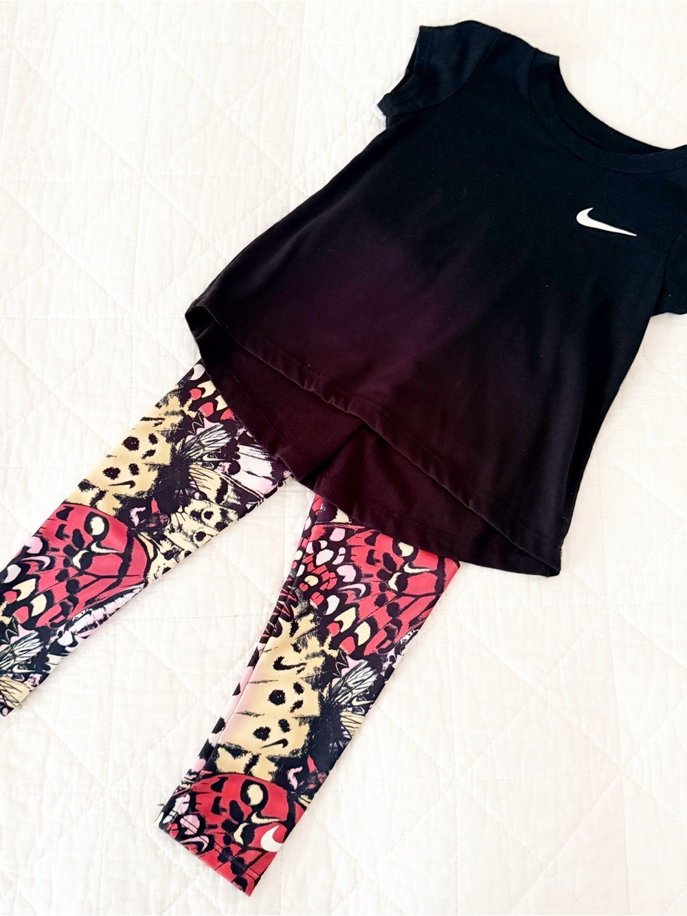 Nike Kids 3T Black Tee Abstract Butterfly Patterned Leggings Set